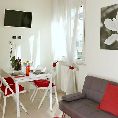 Bilocale Via Montefiore Conca Apartman *